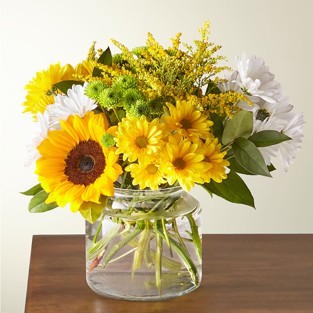 Hello Sunshine Bouquet – DAWN'S FLOWER PATCH, Lake Wales FL