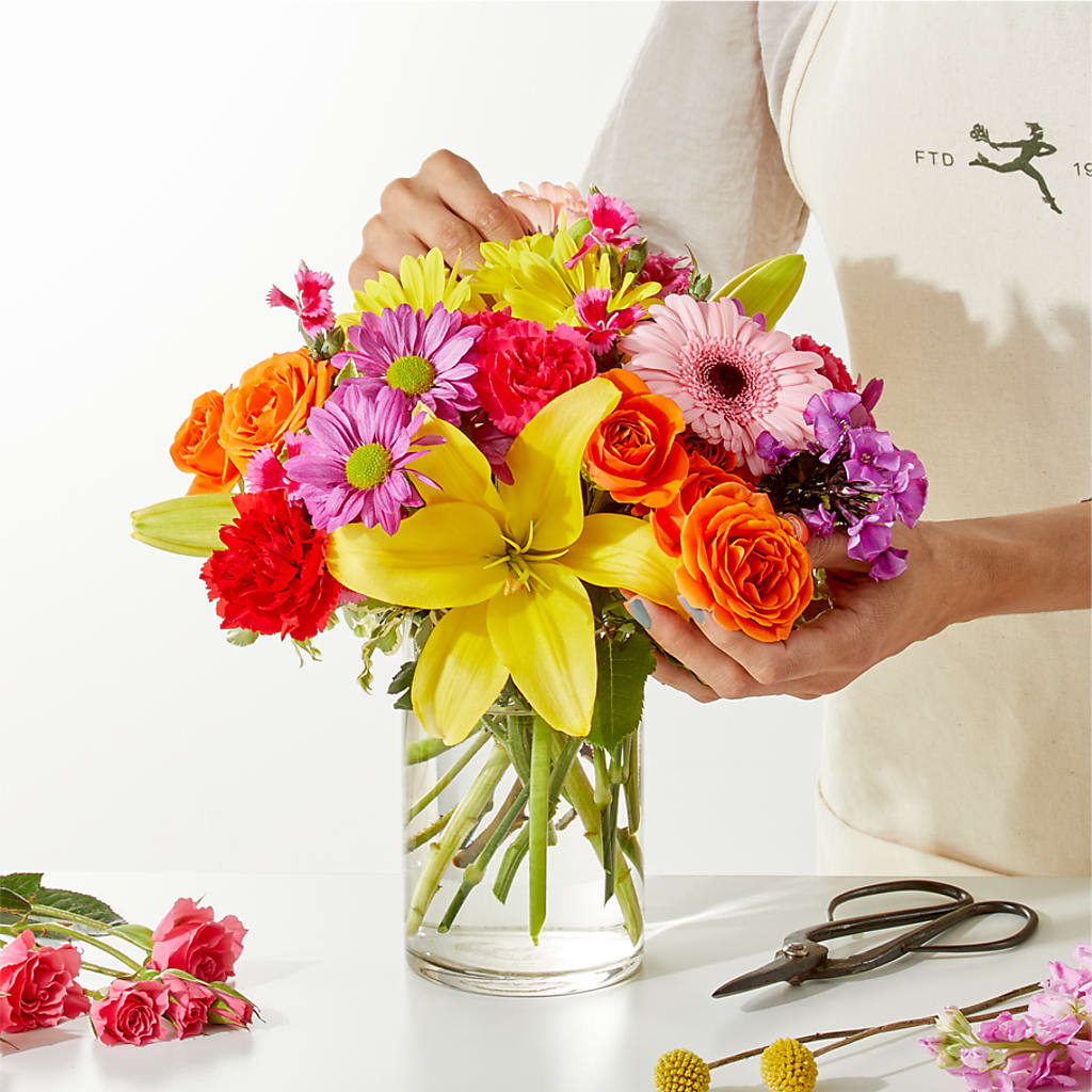 Cue the Confetti - A Florist Original – DAWN'S FLOWER PATCH, Lake Wales FL