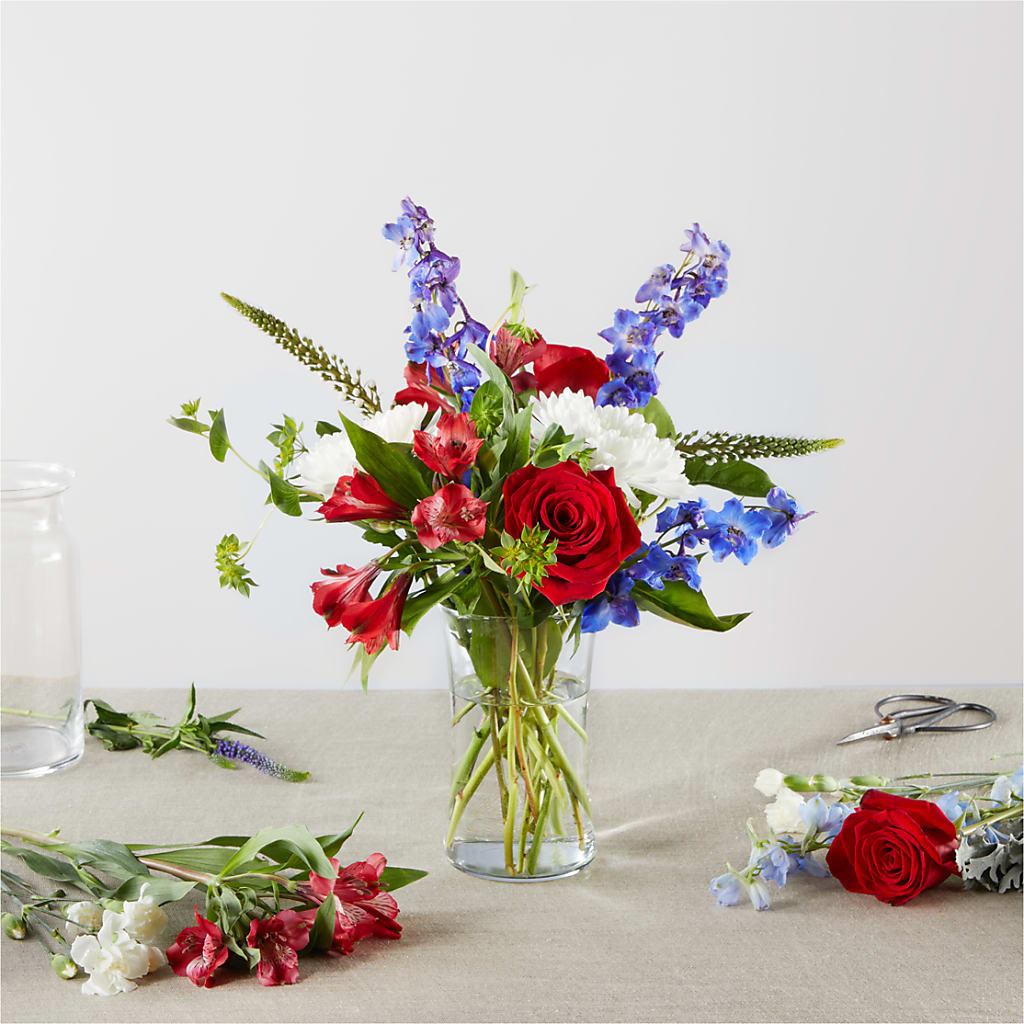 Star Spangled - A Florist Original – DAWN'S FLOWER PATCH, Lake Wales FL