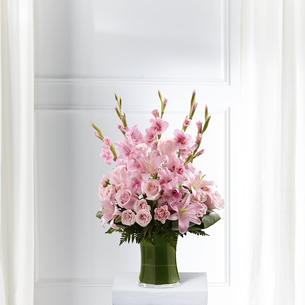 Lovely Tribute Bouquet – DAWN'S FLOWER PATCH, Lake Wales FL