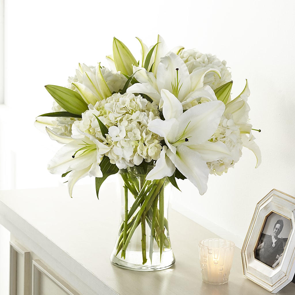 Compassionate Lily Bouquet – DAWN'S FLOWER PATCH, Lake Wales FL