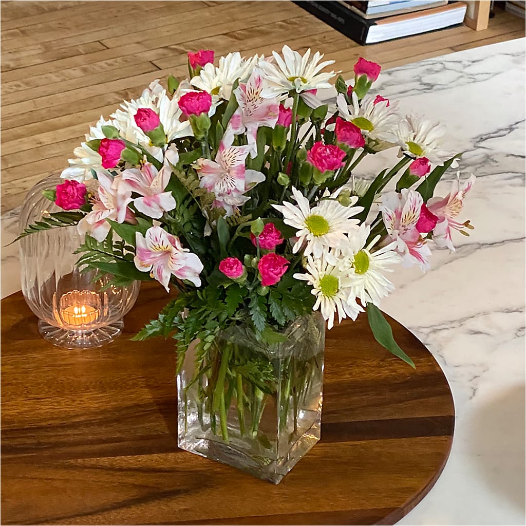Sweet Surprises® Bouquet – DAWN'S FLOWER PATCH, Lake Wales FL