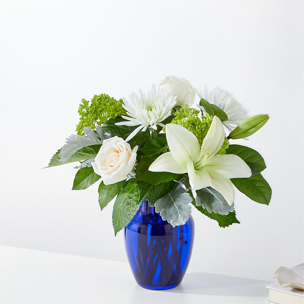 Snowy Dreams Bouquet – DAWN'S FLOWER PATCH, Lake Wales FL