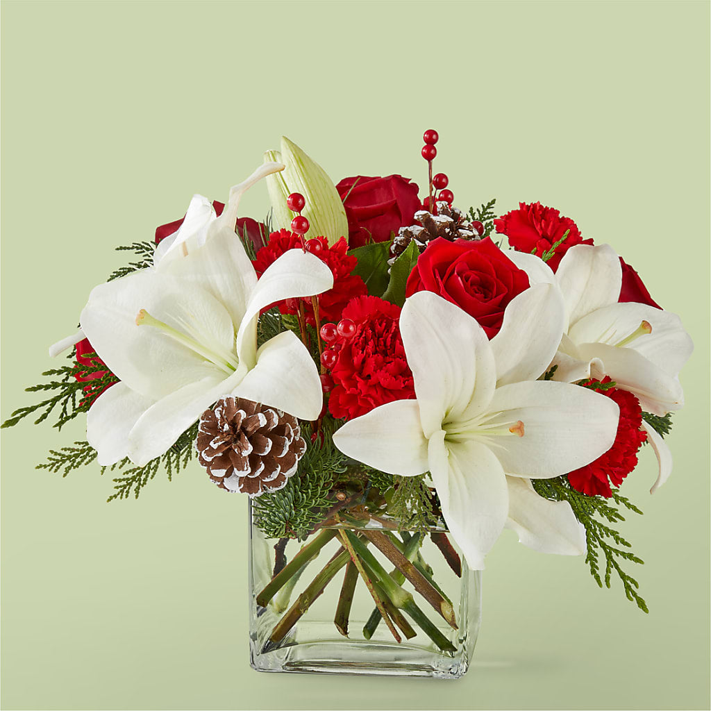 Glistening Icicles Bouquet – DAWN'S FLOWER PATCH, Lake Wales FL