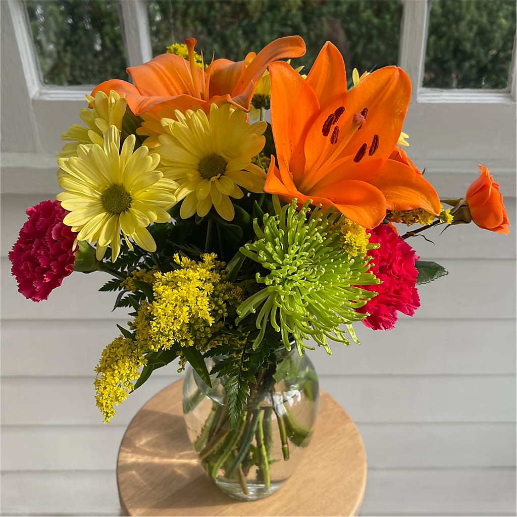 Bold & Bright – A Florist Original – DAWN'S FLOWER PATCH, Lake Wales FL