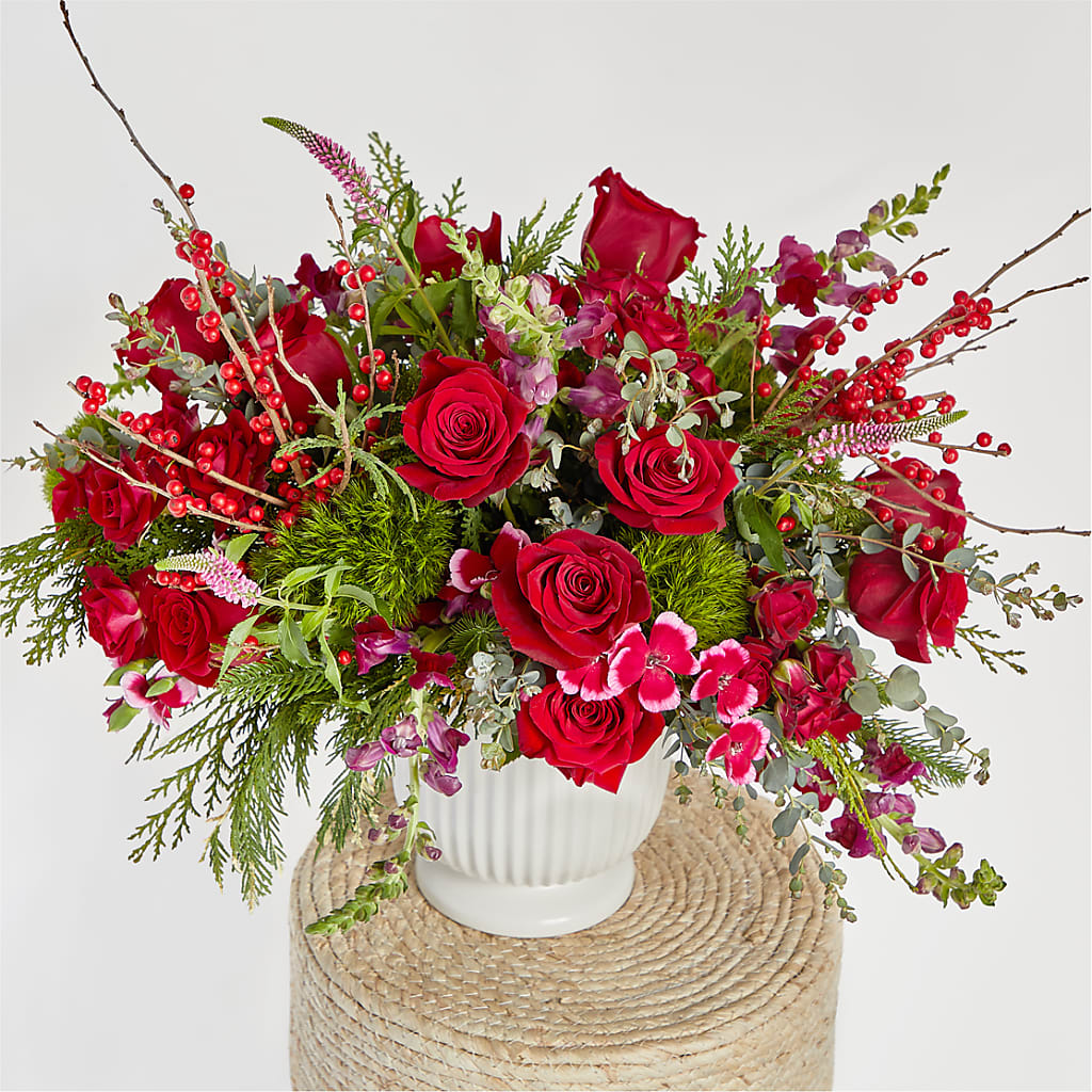 Big Red Bow Bouquet – DAWN'S FLOWER PATCH, Lake Wales FL