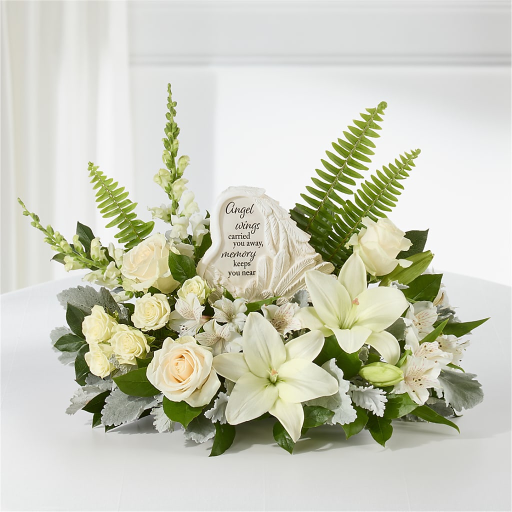 Holding You Close Arrangement – DAWN'S FLOWER PATCH, Lake Wales FL