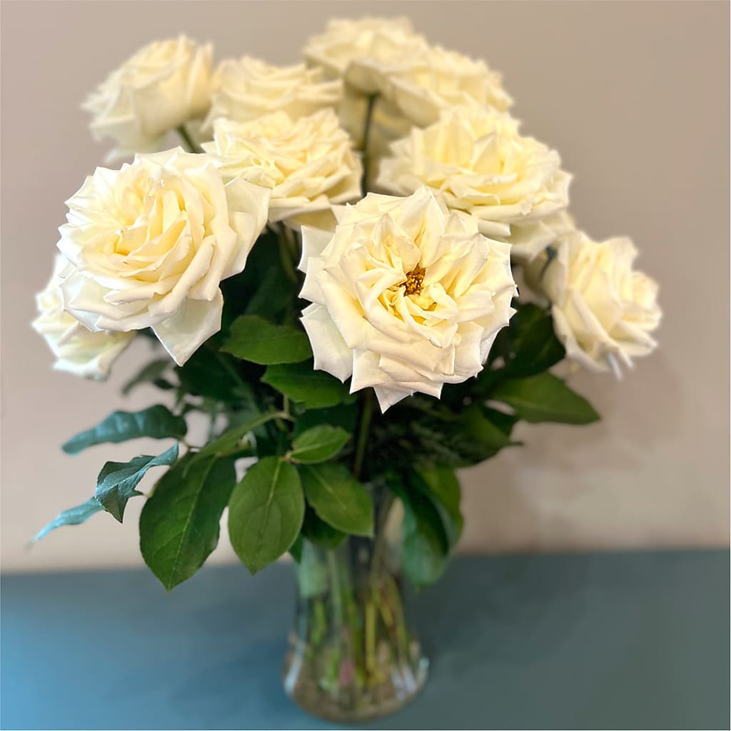 Long Stem Yellow Rose Bouquet – DAWN'S FLOWER PATCH, Lake Wales FL