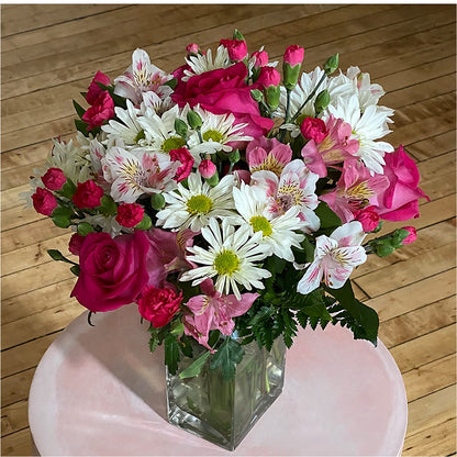 Sweet Surprises® Bouquet – DAWN'S FLOWER PATCH, Lake Wales FL