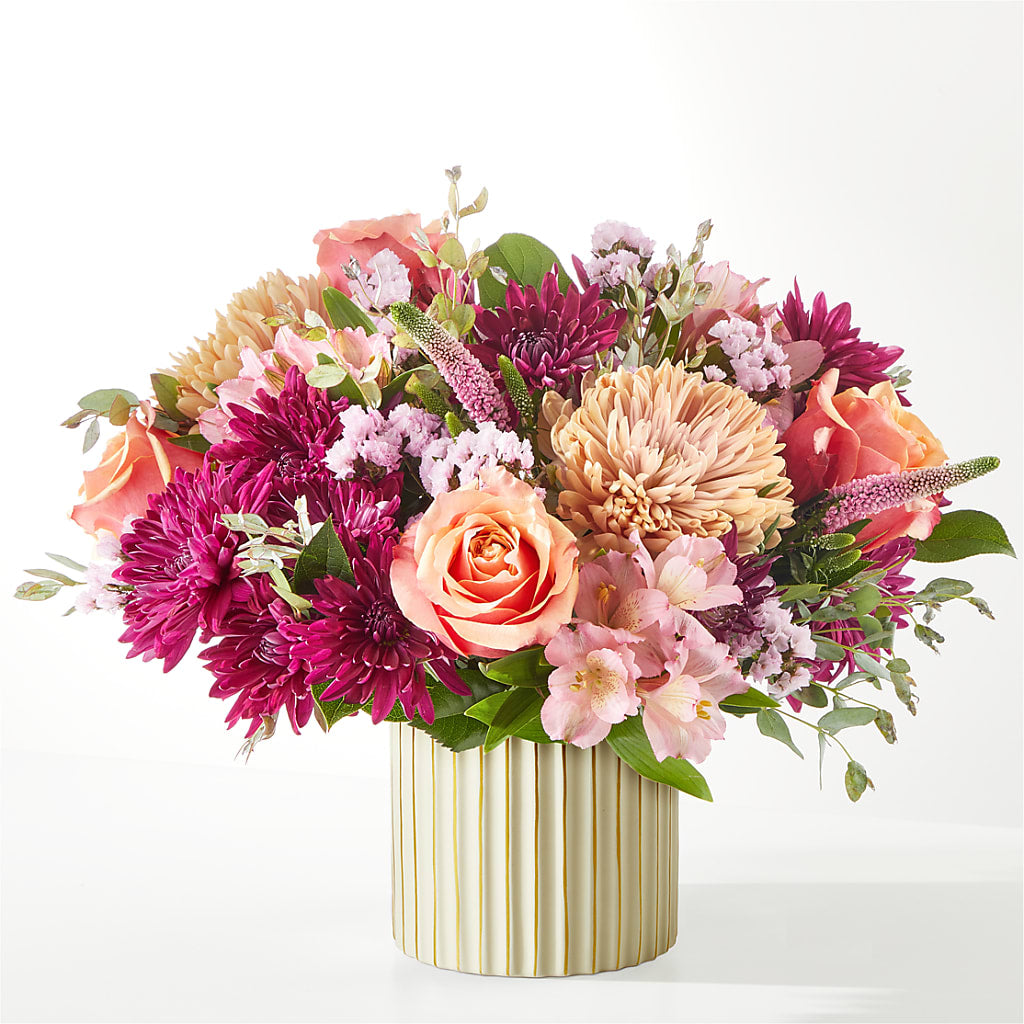 Berry Cobbler Bouquet with Ivory Vase – DAWN'S FLOWER PATCH, Lake Wales FL