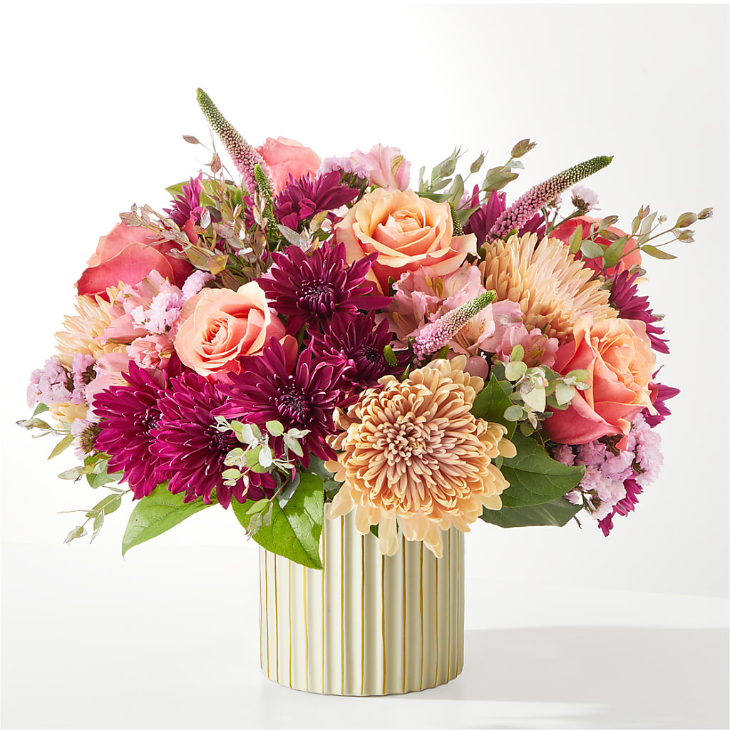 Berry Cobbler Bouquet with Ivory Vase – DAWN'S FLOWER PATCH, Lake Wales FL