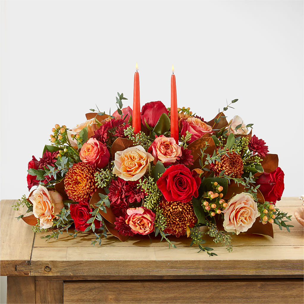 Gather Near Centerpiece – DAWN'S FLOWER PATCH, Lake Wales FL