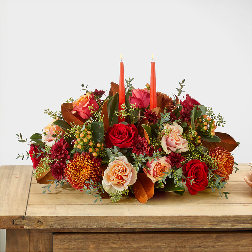 Gather Near Centerpiece – DAWN'S FLOWER PATCH, Lake Wales FL
